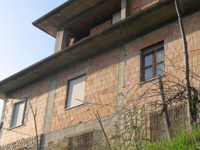 Villa Indipendente in vendita a Lombardi, Mercato San Severino