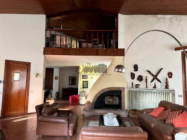 Villa Indipendente in vendita a Unione dei comuni Valle del Savio, Mercato Saraceno