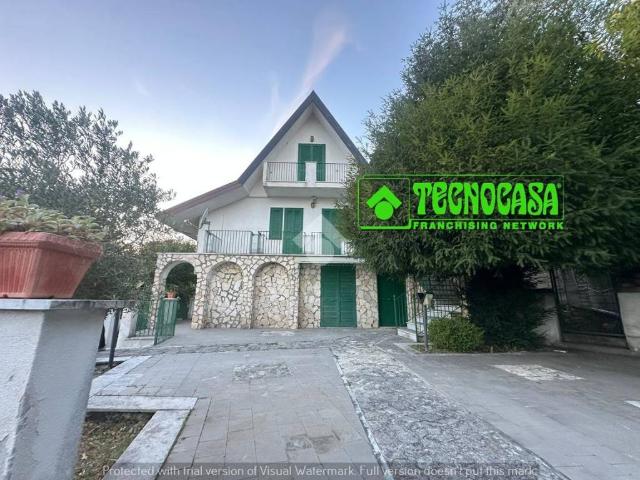 Villa Indipendente in vendita a Capocastello, Mercogliano