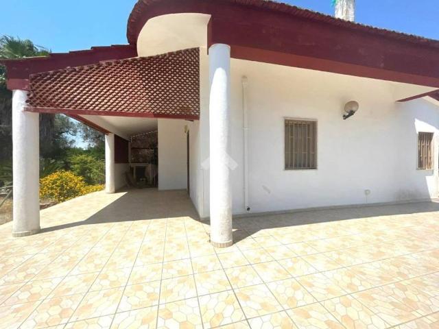 Villa Indipendente in vendita a Mesagne, Brindisi