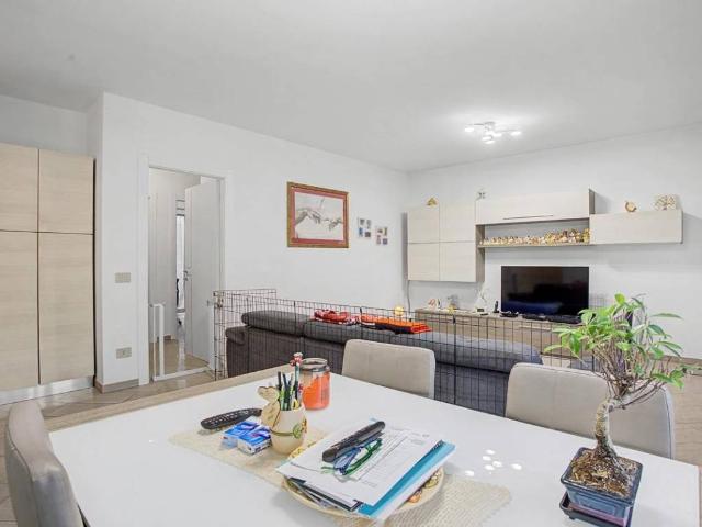 Villa Indipendente in vendita a Comunità Montana Valli del Verbano, Mesenzana