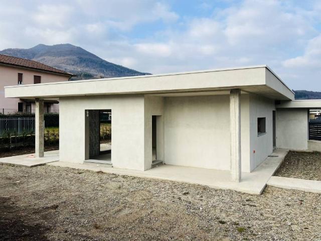 Villa Indipendente in vendita a Comunità Montana Valli del Verbano, Mesenzana