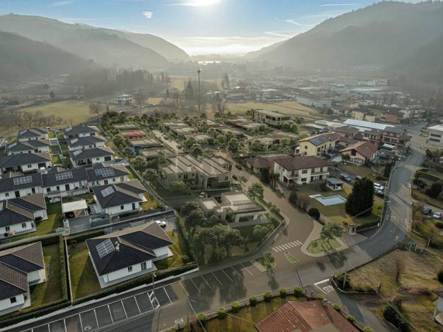 Villa Indipendente in vendita a Comunità Montana Valli del Verbano, Mesenzana