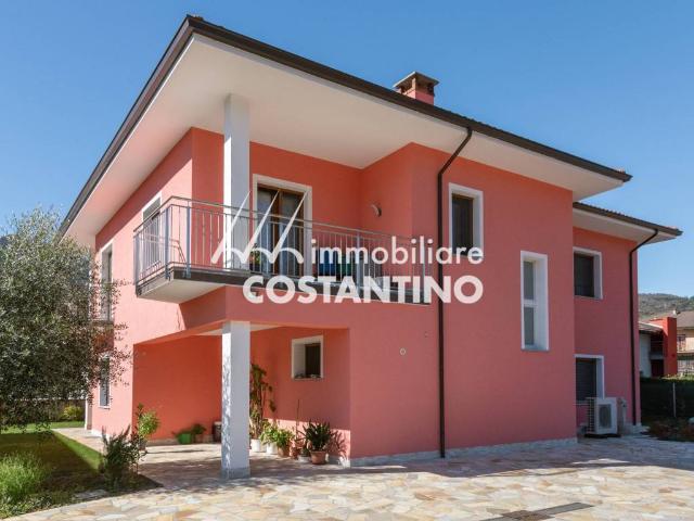 Villa Indipendente in vendita a Comunità Montana Valli del Verbano, Mesenzana