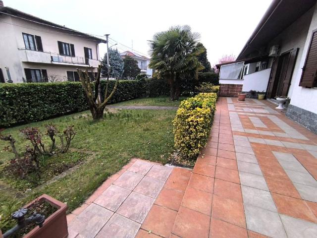 Villa Indipendente in vendita a Mesero, Lombardia