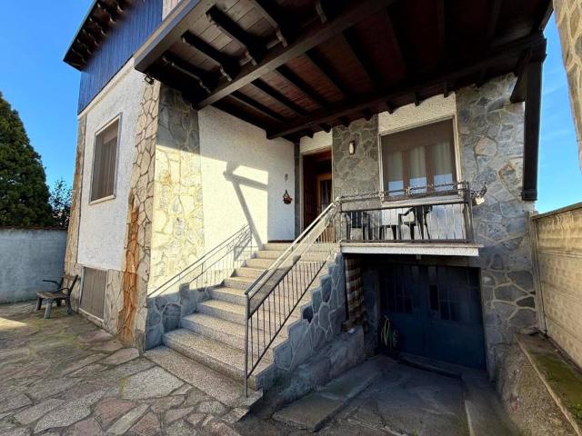 Villa Indipendente in vendita a Mesero, Lombardia