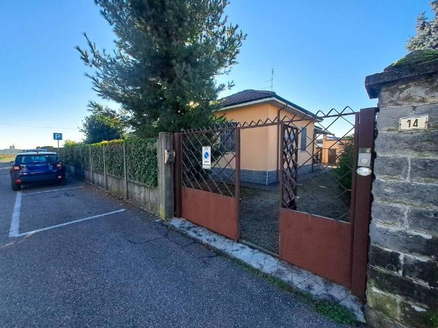 Villa Indipendente in vendita a Mesero, Lombardia