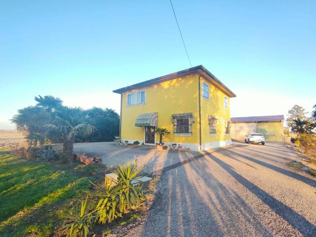 Villa Indipendente in vendita a Unione Delta del Po, Mesola
