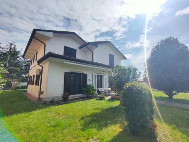 Villa Indipendente in vendita a Unione Delta del Po, Mesola