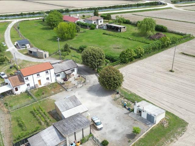 Villa Indipendente in vendita a Unione Delta del Po, Mesola