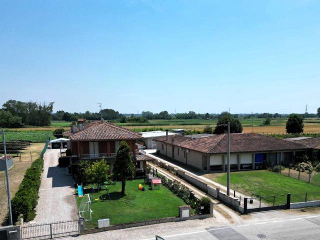 Villa Indipendente in vendita a Unione Delta del Po, Mesola