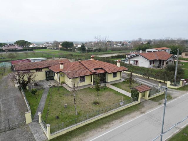 Villa Indipendente in vendita a Unione Delta del Po, Mesola