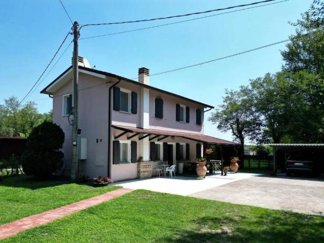 Villa Indipendente in vendita a Bosco Mesola, Mesola