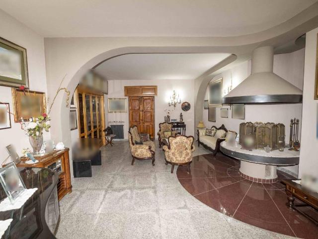 Villa Indipendente in vendita a V Circoscrizione, Messina