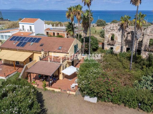 Villa Indipendente in vendita a VI Circoscrizione, Messina