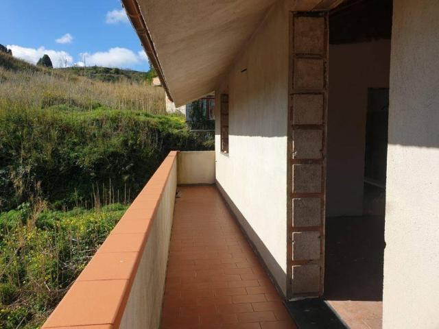 Villa Indipendente in vendita a VI Circoscrizione, Messina