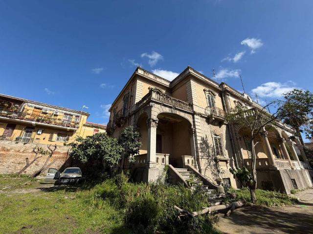 Villa Indipendente in vendita a IV Circoscrizione, Messina