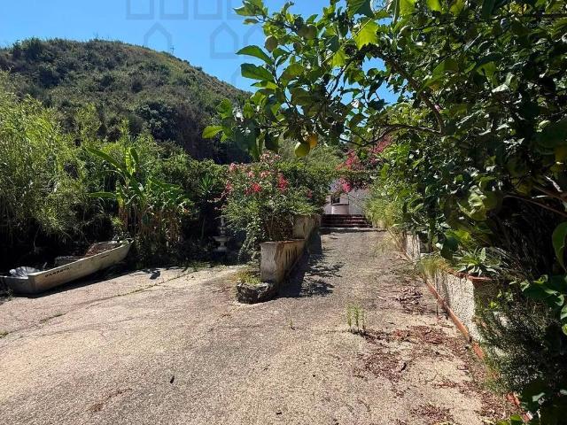 Villa Indipendente in vendita a IV Circoscrizione, Messina