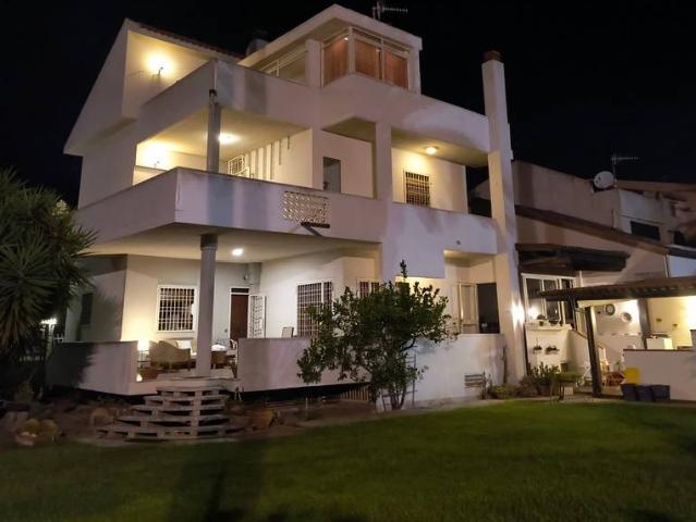 Villa Indipendente in vendita a I Circoscrizione, Messina