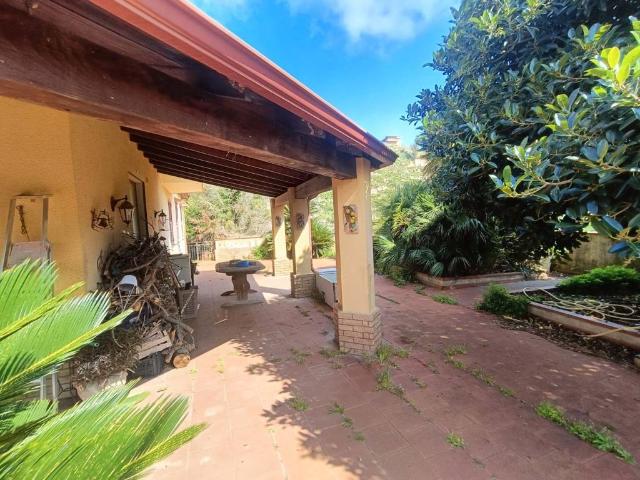 Villa Indipendente in vendita a VI Circoscrizione, Messina