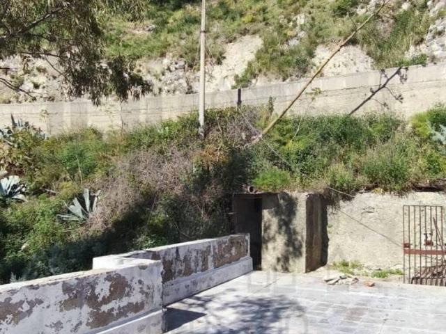 Villa Indipendente in vendita a IV Circoscrizione, Messina