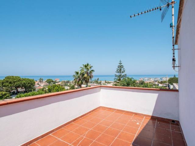 Villa Indipendente in vendita a VI Circoscrizione, Messina