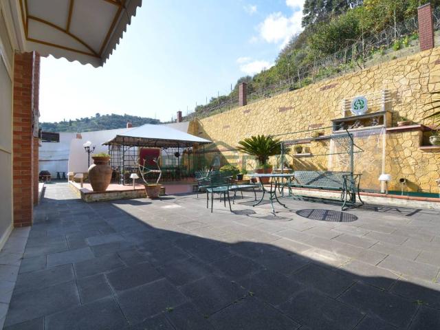 Villa Indipendente in vendita a III Circoscrizione, Messina