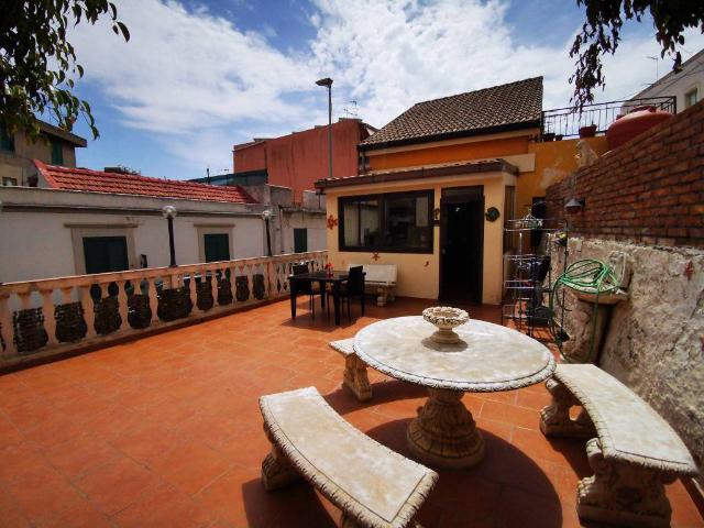Villa Indipendente in vendita a V Circoscrizione, Messina