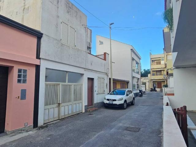 Villa Indipendente in vendita a Sperone, Messina