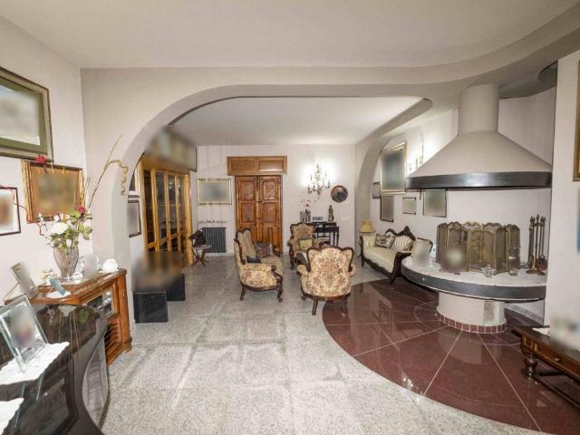 Villa Indipendente in vendita a V Circoscrizione, Messina