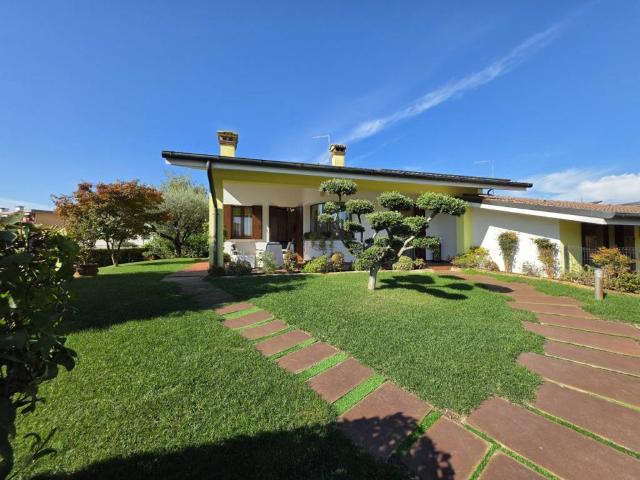 Villa Indipendente in vendita a Celegato, Mestrino