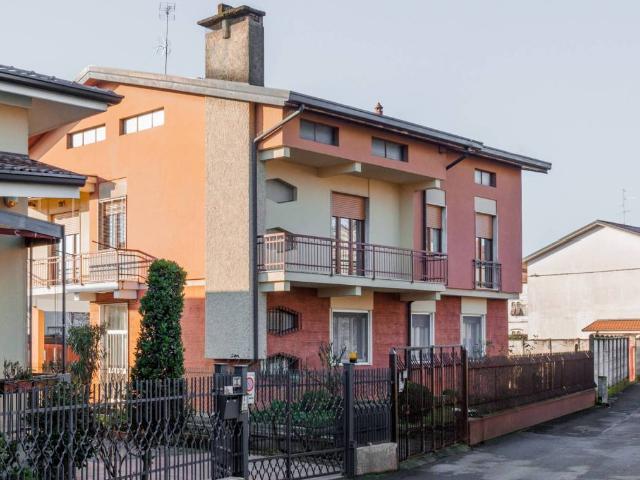 Villa Indipendente in vendita a Mezzago, Lombardia