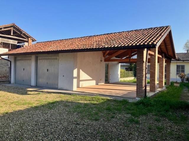 Villa Indipendente in vendita a Mezzana Bigli, Lombardia