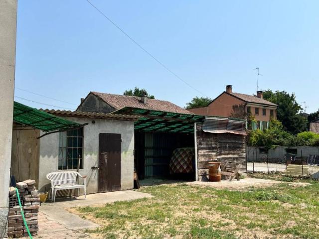 Villa Indipendente in vendita a Mezzana Bigli, Lombardia