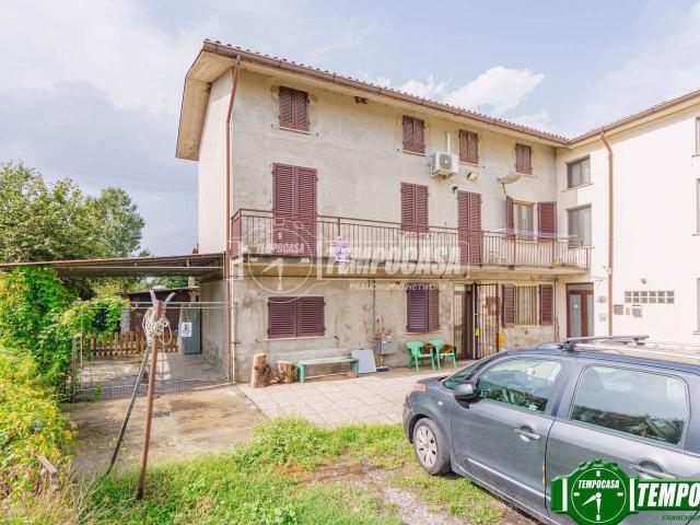 Villa Indipendente in vendita a Mezzanino, Lombardia