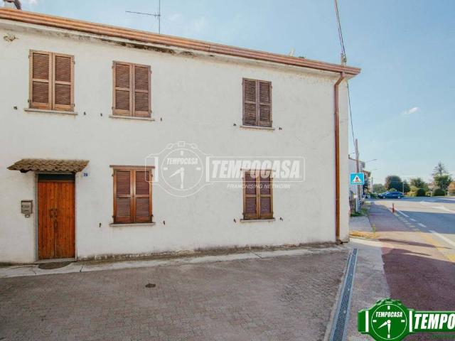 Villa Indipendente in vendita a Mezzanino, Lombardia