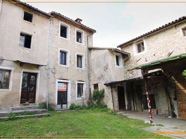 Villa Indipendente in vendita a Miane, Veneto