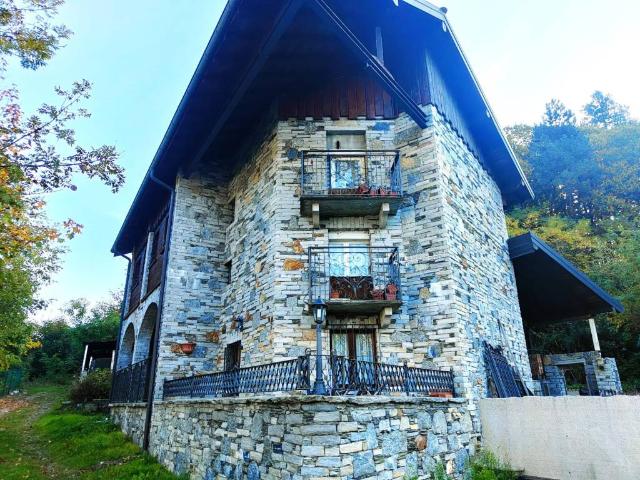 Villa Indipendente in vendita a Piemonte, Verbano-cusio-ossola
