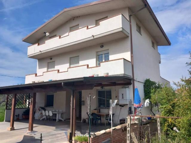 Villa Indipendente in vendita a Miglianico Di Chieti, Abruzzo