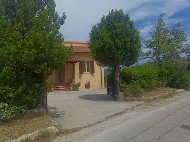 Villa Indipendente in vendita a Miglianico Di Chieti, Abruzzo