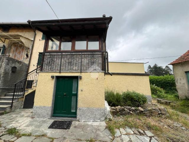 Villa Indipendente in vendita a Mignanego, Paveto