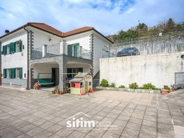 Villa Indipendente in vendita a Mignanego, Montanesi