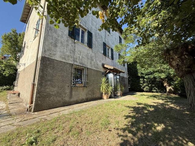 Villa Indipendente in vendita a Mignanego, Liguria