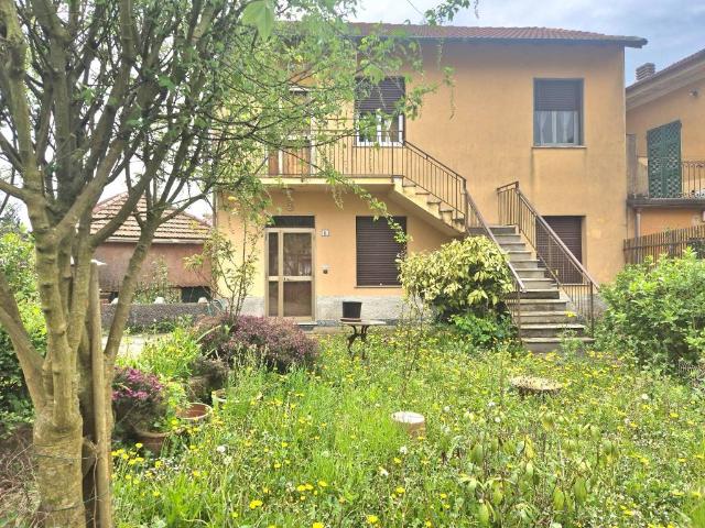 Villa Indipendente in vendita a Mignanego, Liguria