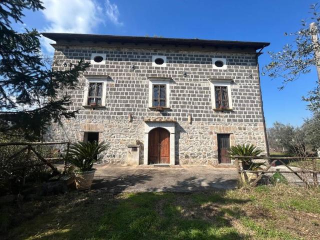 Villa Indipendente in vendita a Tora, Campania