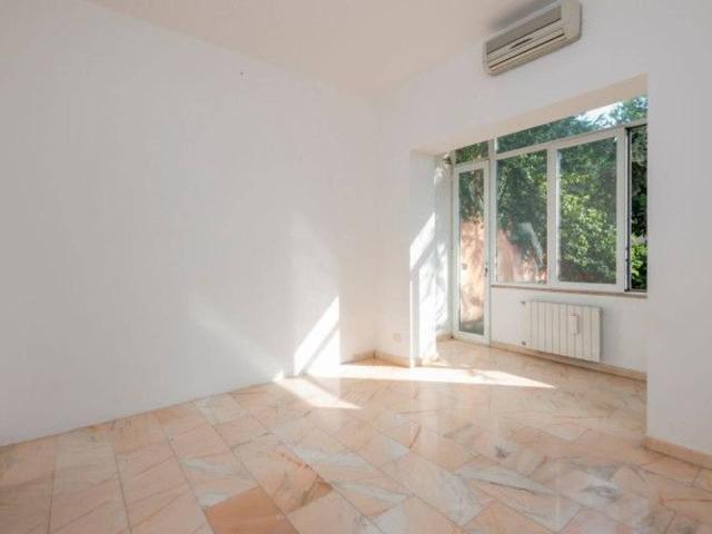 Villa Indipendente in vendita a Municipio 2, Milano