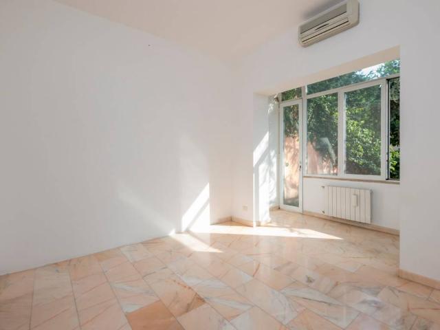 Villa Indipendente in vendita a Municipio 2, Milano