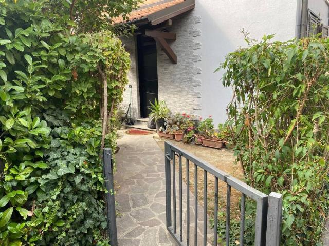 Villa Indipendente in vendita a Baggio, Milano