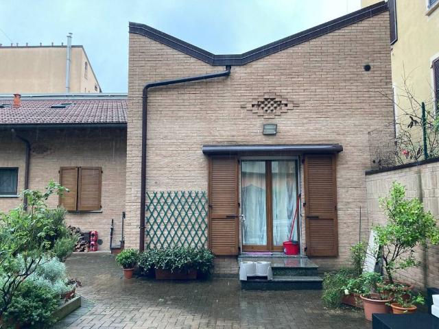 Villa Indipendente in vendita a Municipio 9, Milano