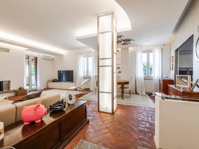 Villa Indipendente in vendita a Municipio 5, Milano